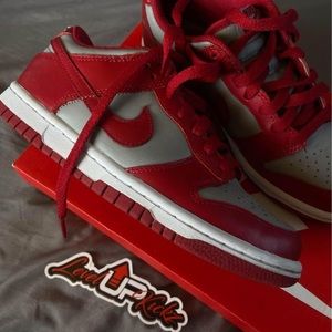 NIKE DUNK low ‘UNLV’